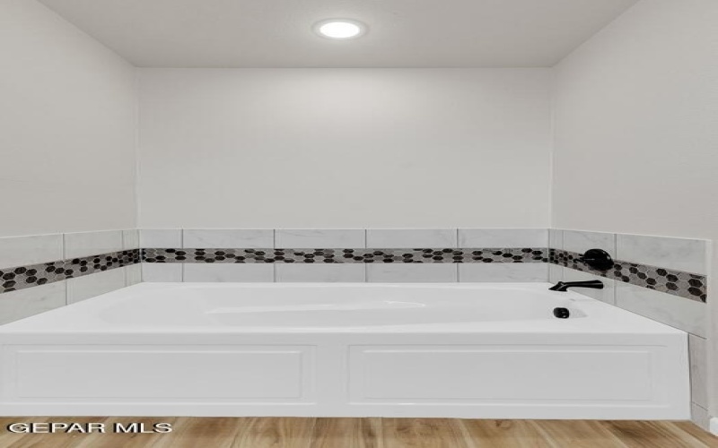 936 AQUEDUCT Avenue, El Paso, TX 79932, 3 Habitaciones Habitaciones , ,2 BañosBaños,Residential,En Venta,936 AQUEDUCT Avenue,0,931682