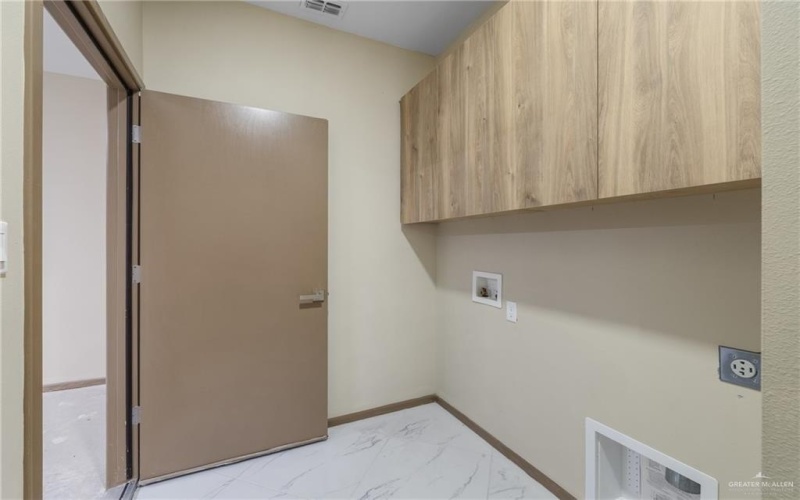 2912 Magnolia Drive, San Juan, TX 78589, 3 Bedrooms Bedrooms, ,2 BathroomsBathrooms,Residential,For Sale,2912 Magnolia Drive,0,481377