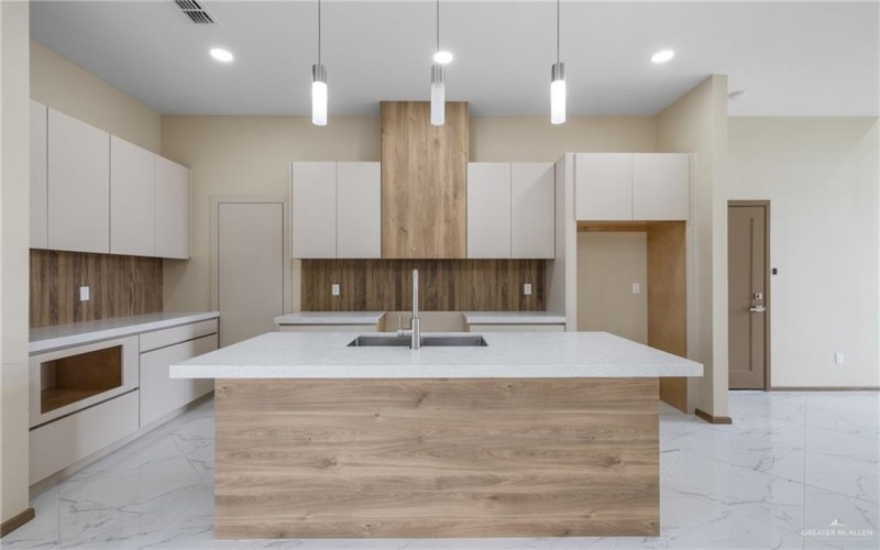 2912 Magnolia Drive, San Juan, TX 78589, 3 Bedrooms Bedrooms, ,2 BathroomsBathrooms,Residential,For Sale,2912 Magnolia Drive,0,481377