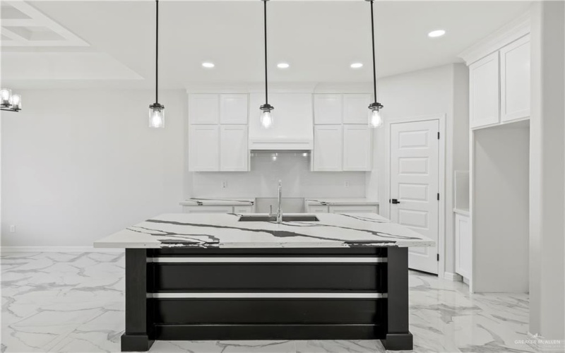 12713 37th Lane, McAllen, TX 78504, 3 Habitaciones Habitaciones , ,2 BañosBaños,Residential,En Venta,12713 37th Lane,0,482864