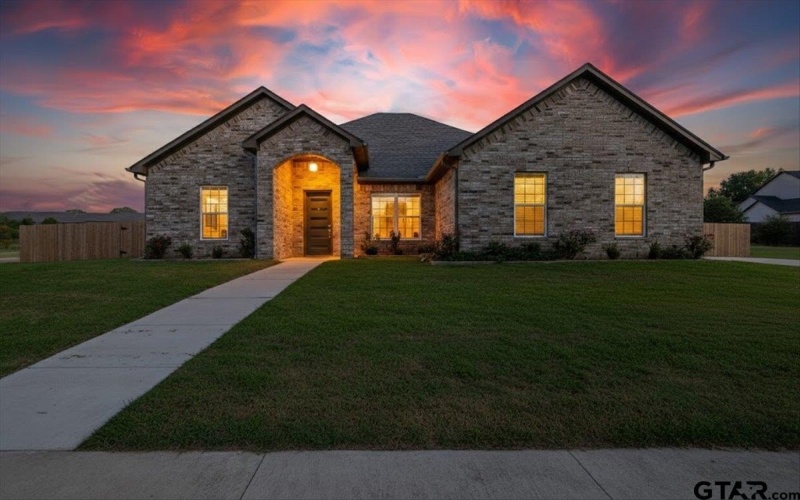 1603 Elk River Rd., Tyler, TX 75703, 4 Bedrooms Bedrooms, ,3 BathroomsBathrooms,Residential,For Sale,1603 Elk River Rd.,0,25014996