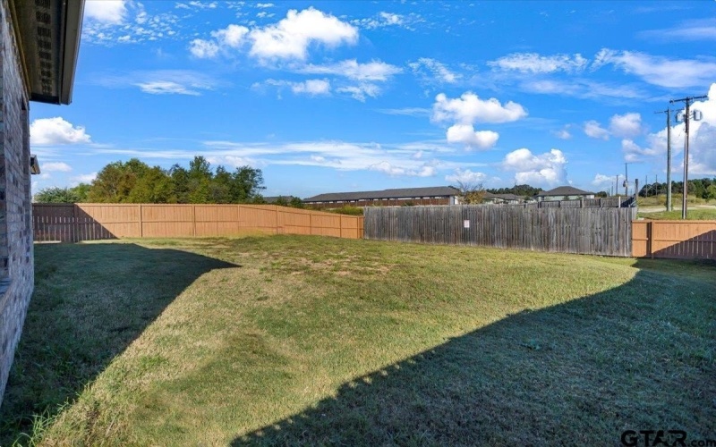1603 Elk River Rd., Tyler, TX 75703, 4 Bedrooms Bedrooms, ,3 BathroomsBathrooms,Residential,For Sale,1603 Elk River Rd.,0,25014996