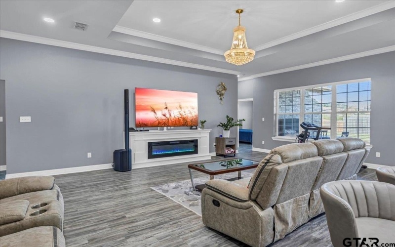 1603 Elk River Rd., Tyler, TX 75703, 4 Bedrooms Bedrooms, ,3 BathroomsBathrooms,Residential,For Sale,1603 Elk River Rd.,0,25014996