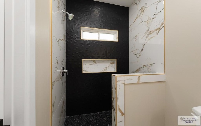 6069 DAKOTA ROSE CIR, BROWNSVILLE, TX 78521, 4 Bedrooms Bedrooms, ,2 BathroomsBathrooms,Residential,For Sale,6069 DAKOTA ROSE CIR,0,29769123