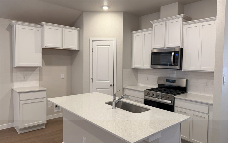 1326 Remys Street, Corpus Christi, TX 78415, 4 Bedrooms Bedrooms, ,2 BathroomsBathrooms,Residential,For Sale,1326 Remys Street,0,466121