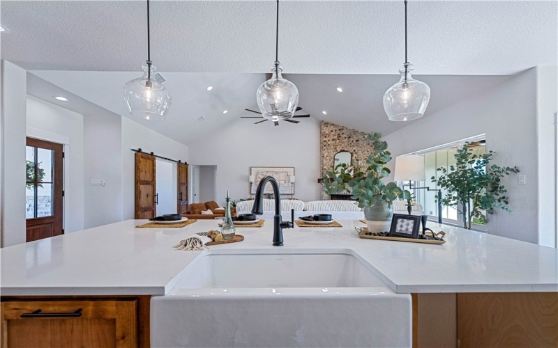 156 Firewheel Loop, Floresville, TX 78114, 4 Bedrooms Bedrooms, ,3 BathroomsBathrooms,Residential,For Sale,156 Firewheel Loop,0,466132