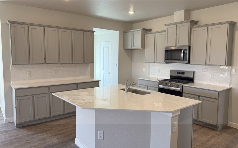1314 Remys Street, Corpus Christi, TX 78415, 4 Bedrooms Bedrooms, ,2 BathroomsBathrooms,Residential,For Sale,1314 Remys Street,0,466138