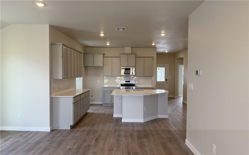 1314 Remys Street, Corpus Christi, TX 78415, 4 Bedrooms Bedrooms, ,2 BathroomsBathrooms,Residential,For Sale,1314 Remys Street,0,466138
