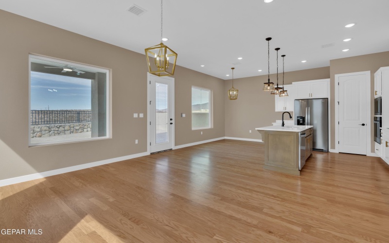 1031 VINTON Avenue unit: 16 #16, Canutillo, TX 79835, 3 Habitaciones Habitaciones , ,2 BañosBaños,Residential,En Venta,1031 VINTON Avenue unit: 16,0,919869