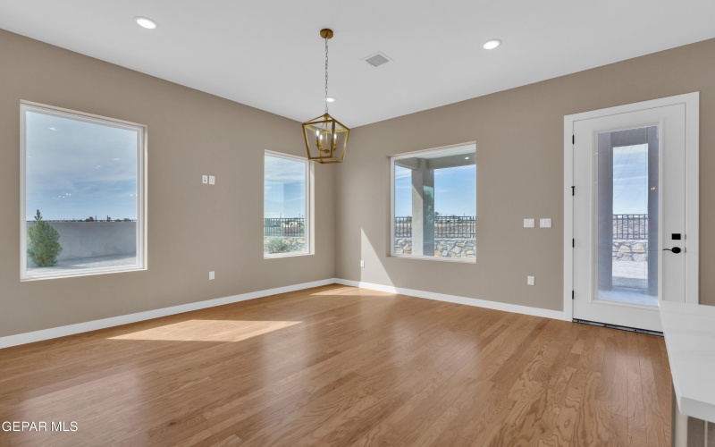 1031 VINTON Avenue unit: 16 #16, Canutillo, TX 79835, 3 Habitaciones Habitaciones , ,2 BañosBaños,Residential,En Venta,1031 VINTON Avenue unit: 16,0,919869