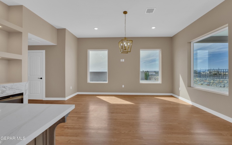 1031 VINTON Avenue unit: 16 #16, Canutillo, TX 79835, 3 Habitaciones Habitaciones , ,2 BañosBaños,Residential,En Venta,1031 VINTON Avenue unit: 16,0,919869