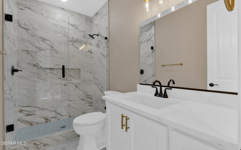 1031 VINTON Avenue unit: 16 #16, Canutillo, TX 79835, 3 Habitaciones Habitaciones , ,2 BañosBaños,Residential,En Venta,1031 VINTON Avenue unit: 16,0,919869