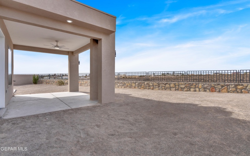 1031 VINTON Avenue unit: 16 #16, Canutillo, TX 79835, 3 Habitaciones Habitaciones , ,2 BañosBaños,Residential,En Venta,1031 VINTON Avenue unit: 16,0,919869