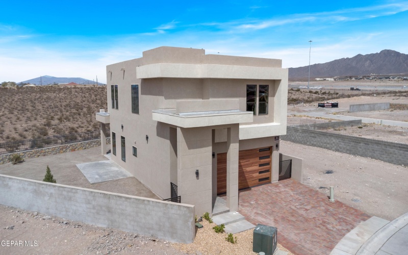 1031 VINTON Avenue unit: 16 #16, Canutillo, TX 79835, 3 Habitaciones Habitaciones , ,2 BañosBaños,Residential,En Venta,1031 VINTON Avenue unit: 16,0,919869