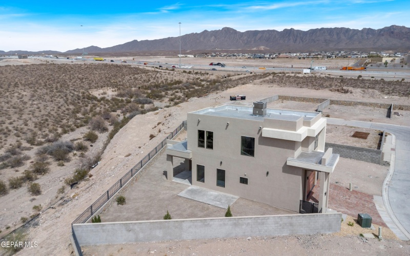 1031 VINTON Avenue unit: 16 #16, Canutillo, TX 79835, 3 Habitaciones Habitaciones , ,2 BañosBaños,Residential,En Venta,1031 VINTON Avenue unit: 16,0,919869