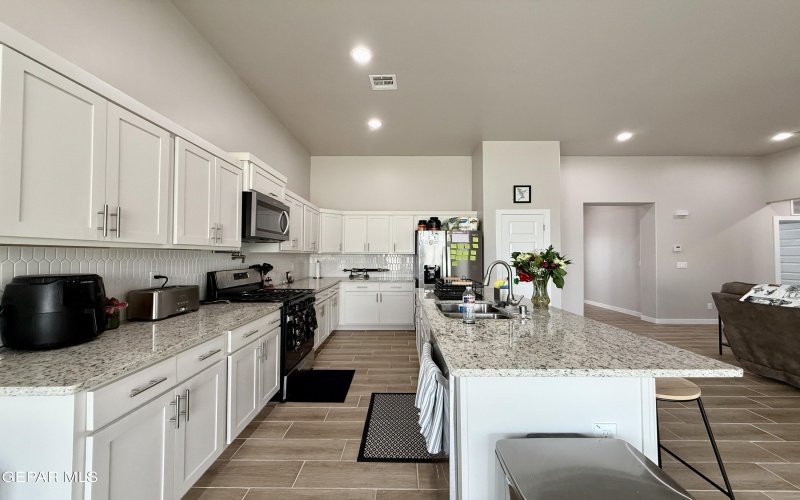 51069 PURPLE MAT Avenue, El Paso, TX 79934, 4 Bedrooms Bedrooms, ,3 BathroomsBathrooms,Residential,For Sale,51069 PURPLE MAT Avenue,0,931768