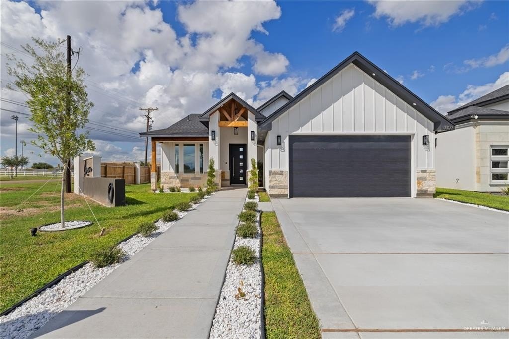 3103 E La Cienega Drive, Edinburg, TX 78542, 4 Bedrooms Bedrooms, ,2 BathroomsBathrooms,Residential,For Sale,3103 E La Cienega Drive,0,481378