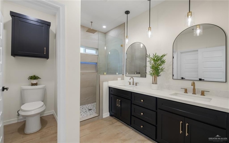 3103 E La Cienega Drive, Edinburg, TX 78542, 4 Bedrooms Bedrooms, ,2 BathroomsBathrooms,Residential,For Sale,3103 E La Cienega Drive,0,481378