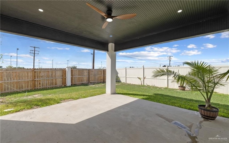 3103 E La Cienega Drive, Edinburg, TX 78542, 4 Bedrooms Bedrooms, ,2 BathroomsBathrooms,Residential,For Sale,3103 E La Cienega Drive,0,481378