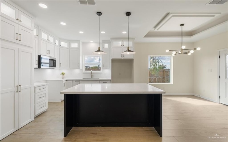 3103 E La Cienega Drive, Edinburg, TX 78542, 4 Bedrooms Bedrooms, ,2 BathroomsBathrooms,Residential,For Sale,3103 E La Cienega Drive,0,481378
