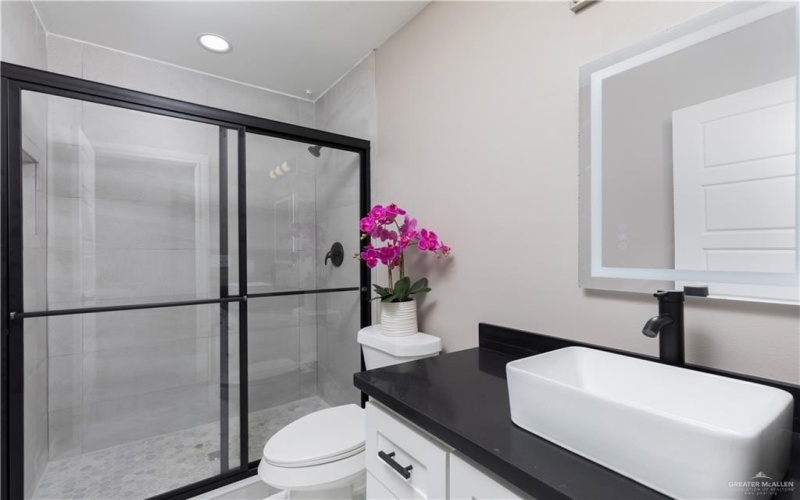 1712 W B Street, Mission, TX 78572, 3 Bedrooms Bedrooms, ,2 BathroomsBathrooms,Residential,For Sale,1712 W B Street,0,482970