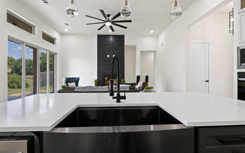 2705 Stone Briar, Mount Pleasant, TX 75455, 4 Bedrooms Bedrooms, ,3 BathroomsBathrooms,Residential,For Sale,2705 Stone Briar,0,25015036