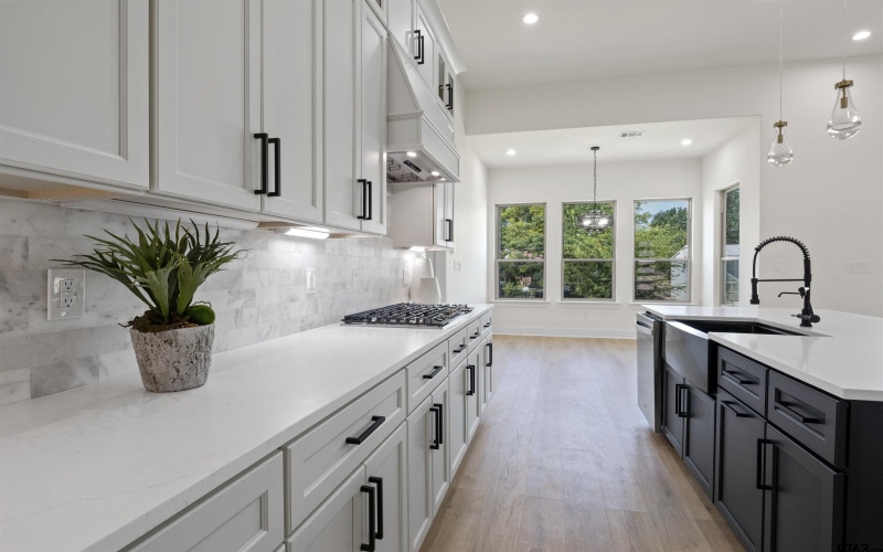 2705 Stone Briar, Mount Pleasant, TX 75455, 4 Bedrooms Bedrooms, ,3 BathroomsBathrooms,Residential,For Sale,2705 Stone Briar,0,25015036