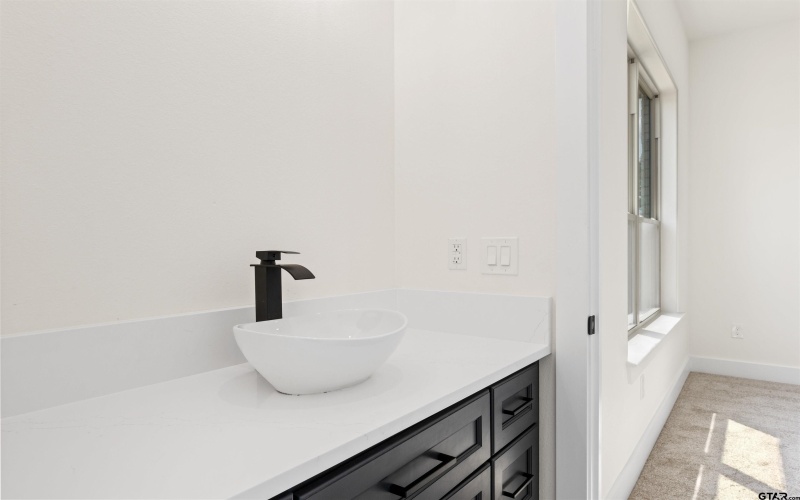 2705 Stone Briar, Mount Pleasant, TX 75455, 4 Bedrooms Bedrooms, ,3 BathroomsBathrooms,Residential,For Sale,2705 Stone Briar,0,25015036