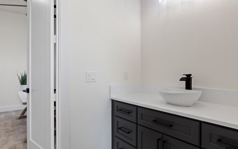 2705 Stone Briar, Mount Pleasant, TX 75455, 4 Bedrooms Bedrooms, ,3 BathroomsBathrooms,Residential,For Sale,2705 Stone Briar,0,25015036