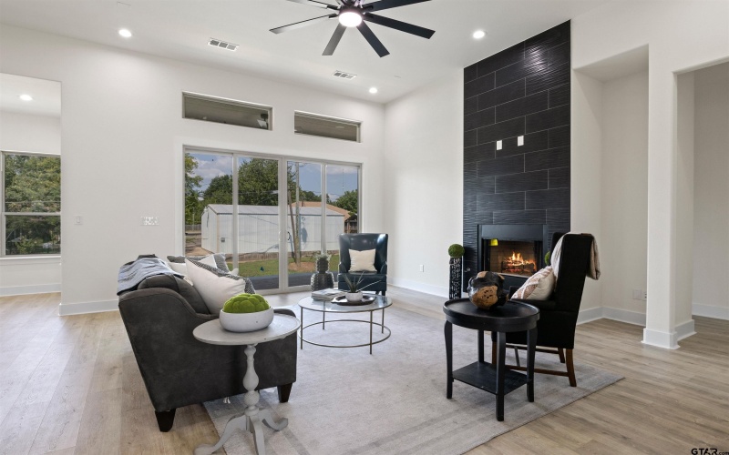 2705 Stone Briar, Mount Pleasant, TX 75455, 4 Bedrooms Bedrooms, ,3 BathroomsBathrooms,Residential,For Sale,2705 Stone Briar,0,25015036