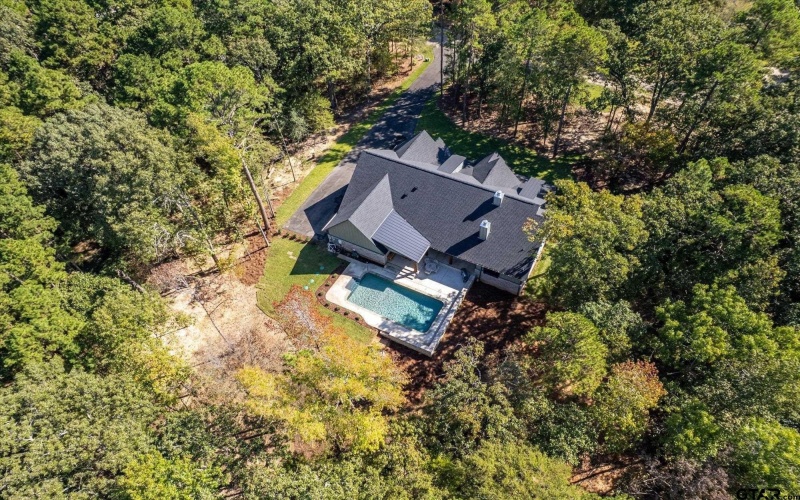 15360 Lakeside Dr, Tyler, TX 75707, 4 Bedrooms Bedrooms, ,3 BathroomsBathrooms,Residential,For Sale,15360 Lakeside Dr,0,25015037