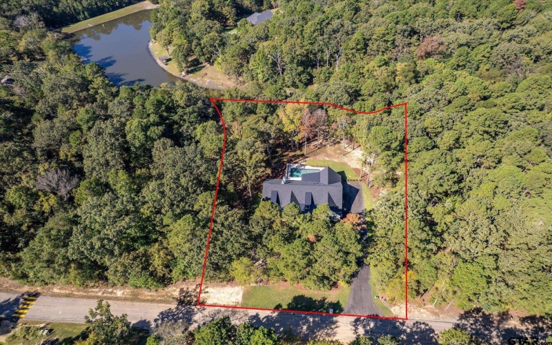 15360 Lakeside Dr, Tyler, TX 75707, 4 Bedrooms Bedrooms, ,3 BathroomsBathrooms,Residential,For Sale,15360 Lakeside Dr,0,25015037