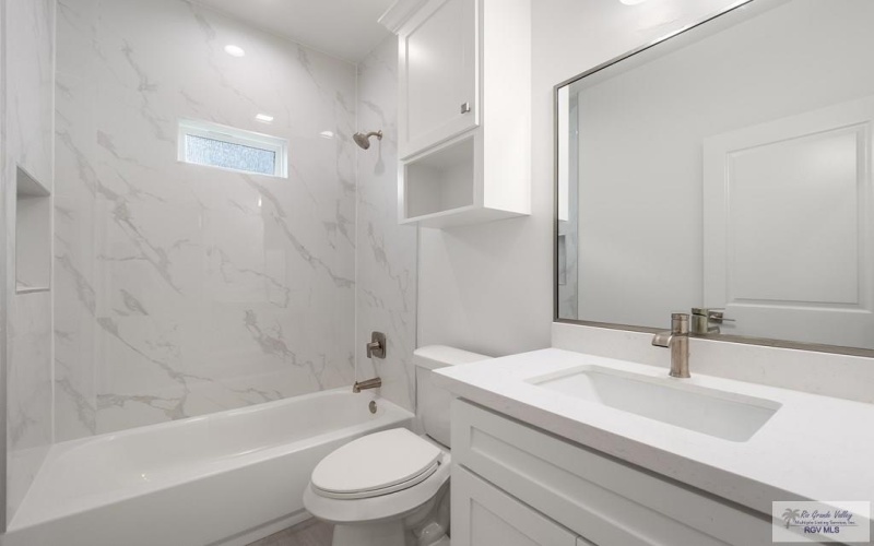 9820 HEIGHTS NORTH, HARLINGEN, TX 78552, 4 Habitaciones Habitaciones , ,3 BañosBaños,Residential,En Venta,9820 HEIGHTS NORTH,0,29769156