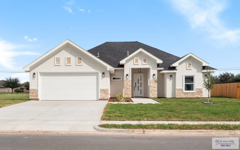 9820 HEIGHTS NORTH, HARLINGEN, TX 78552, 4 Habitaciones Habitaciones , ,3 BañosBaños,Residential,En Venta,9820 HEIGHTS NORTH,0,29769156