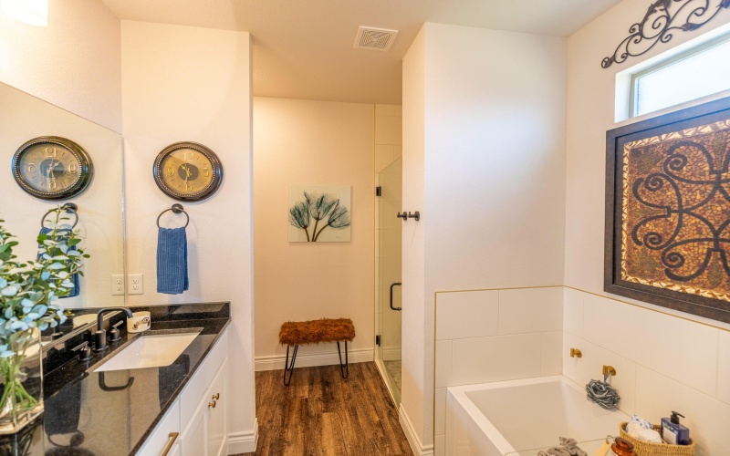 5843 Harvard Street, Lubbock, TX 79416, 3 Habitaciones Habitaciones , ,2 BañosBaños,Residential,En Venta,5843 Harvard Street,0,202561575