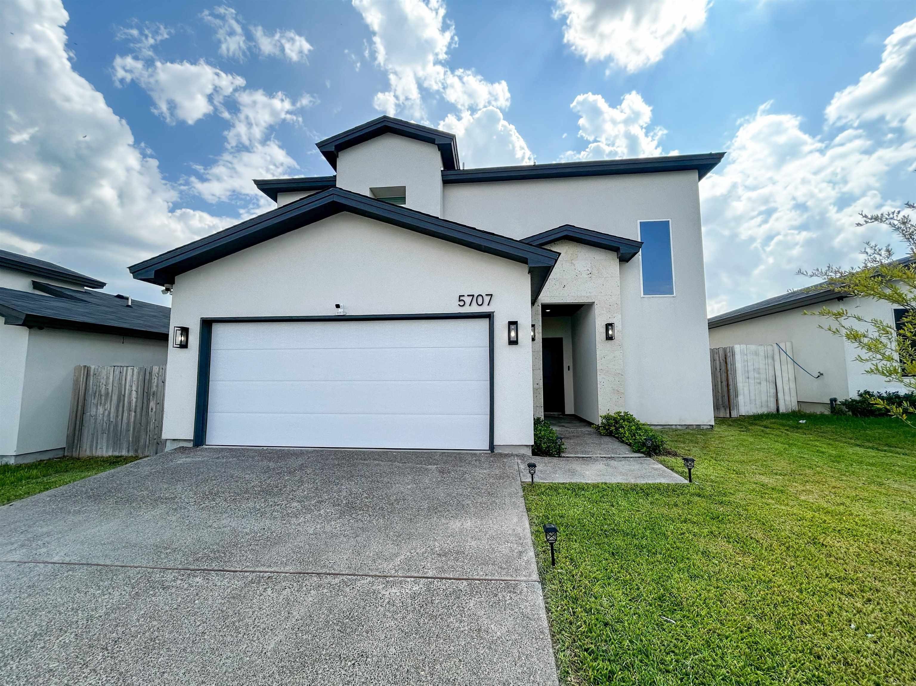 5707 Kylee Dr., Laredo, TX 78043, 3 Bedrooms Bedrooms, ,2 BathroomsBathrooms,Residential,For Sale,5707 Kylee Dr.,0,20254449