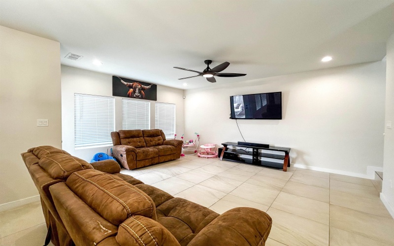 5707 Kylee Dr., Laredo, TX 78043, 3 Bedrooms Bedrooms, ,2 BathroomsBathrooms,Residential,For Sale,5707 Kylee Dr.,0,20254449