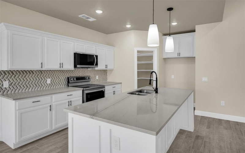 518 Dolphin Terrace, Runaway Bay, TX 76426, 3 Habitaciones Habitaciones , ,2 BañosBaños,Residential,En Venta,518 Dolphin Terrace,0,21072414