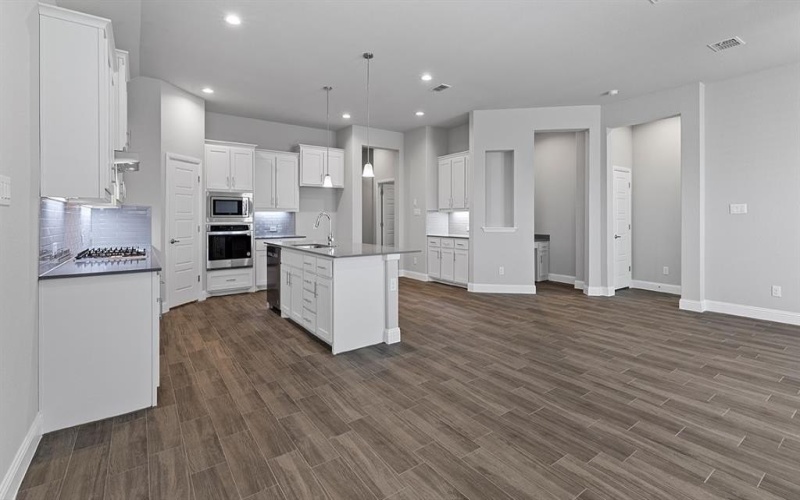 11405 TREEHOUSE Trail, Justin, TX 76247, 4 Habitaciones Habitaciones , ,3 BañosBaños,Residential,En Venta,11405 TREEHOUSE Trail,0,21080896