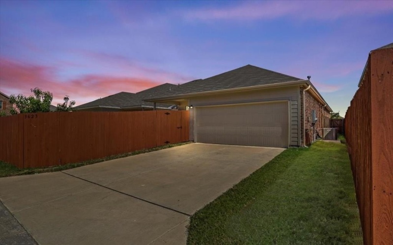 3623 Honey Daisy Drive, Crandall, TX 75114, 3 Habitaciones Habitaciones , ,2 BañosBaños,Residential,En Venta,3623 Honey Daisy Drive,0,21081285
