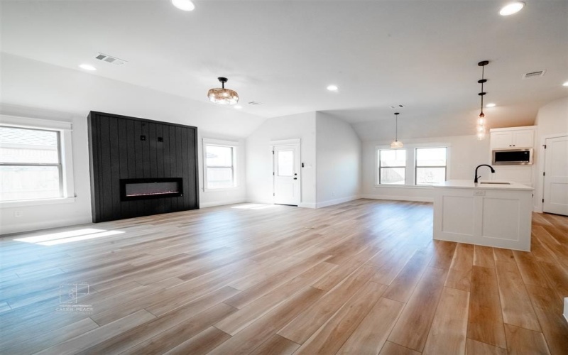 713 Raylan Street, Springtown, TX 76082, 3 Bedrooms Bedrooms, ,2 BathroomsBathrooms,Residential,For Sale,713 Raylan Street,0,21081424