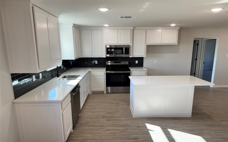 700 Smith Road, Springtown, TX 76082, 3 Bedrooms Bedrooms, ,2 BathroomsBathrooms,Residential,For Sale,700 Smith Road,0,21081577