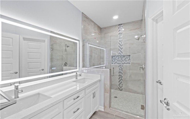 4025 Burr Drive, Edinburg, TX 78542, 3 Bedrooms Bedrooms, ,2 BathroomsBathrooms,Residential,For Sale,4025 Burr Drive,461763