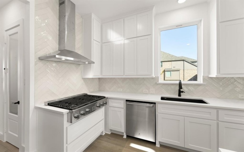 1701 Canals Drive, Little Elm, TX 75068, 5 Habitaciones Habitaciones , ,5 BañosBaños,Residential,En Venta,1701 Canals Drive,0,21081717