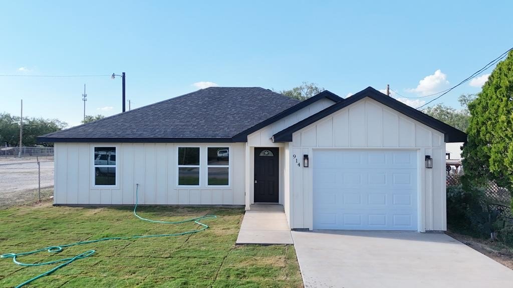 914 Texas Ave, San Angelo, TX 76903, 3 Habitaciones Habitaciones , ,2 BañosBaños,Residential,En Venta,914 Texas Ave,0,129326