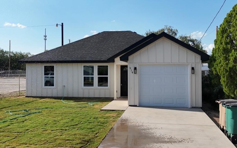 914 Texas Ave, San Angelo, TX 76903, 3 Habitaciones Habitaciones , ,2 BañosBaños,Residential,En Venta,914 Texas Ave,0,129326