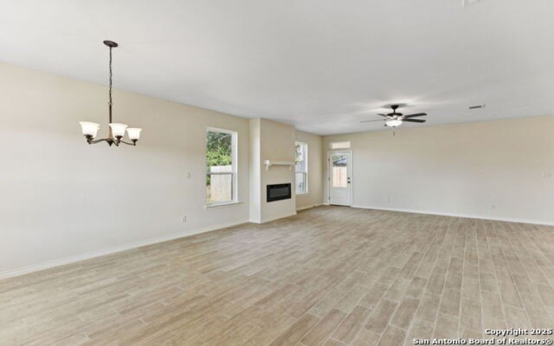 319 Club View E, Seguin, TX 78155, 3 Bedrooms Bedrooms, ,2 BathroomsBathrooms,Residential,For Sale,319 Club View E,0,1913711
