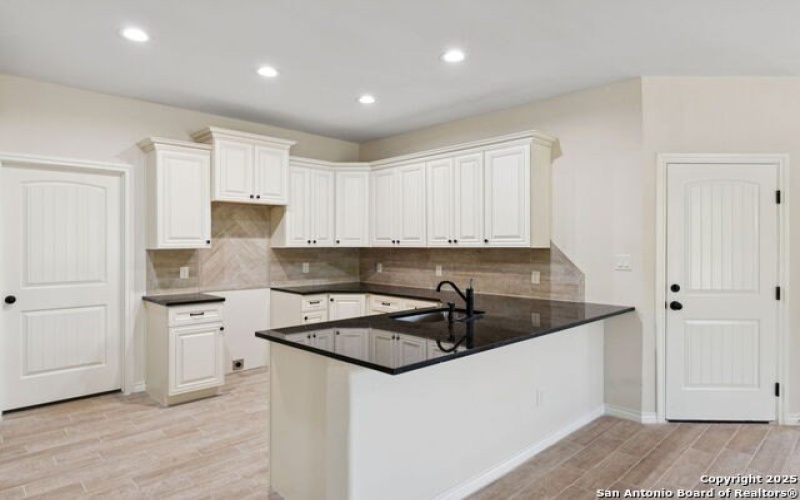319 Club View E, Seguin, TX 78155, 3 Bedrooms Bedrooms, ,2 BathroomsBathrooms,Residential,For Sale,319 Club View E,0,1913711