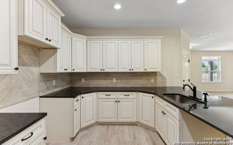 319 Club View E, Seguin, TX 78155, 3 Bedrooms Bedrooms, ,2 BathroomsBathrooms,Residential,For Sale,319 Club View E,0,1913711