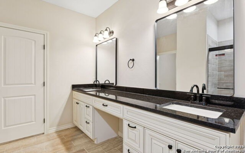 319 Club View E, Seguin, TX 78155, 3 Bedrooms Bedrooms, ,2 BathroomsBathrooms,Residential,For Sale,319 Club View E,0,1913711
